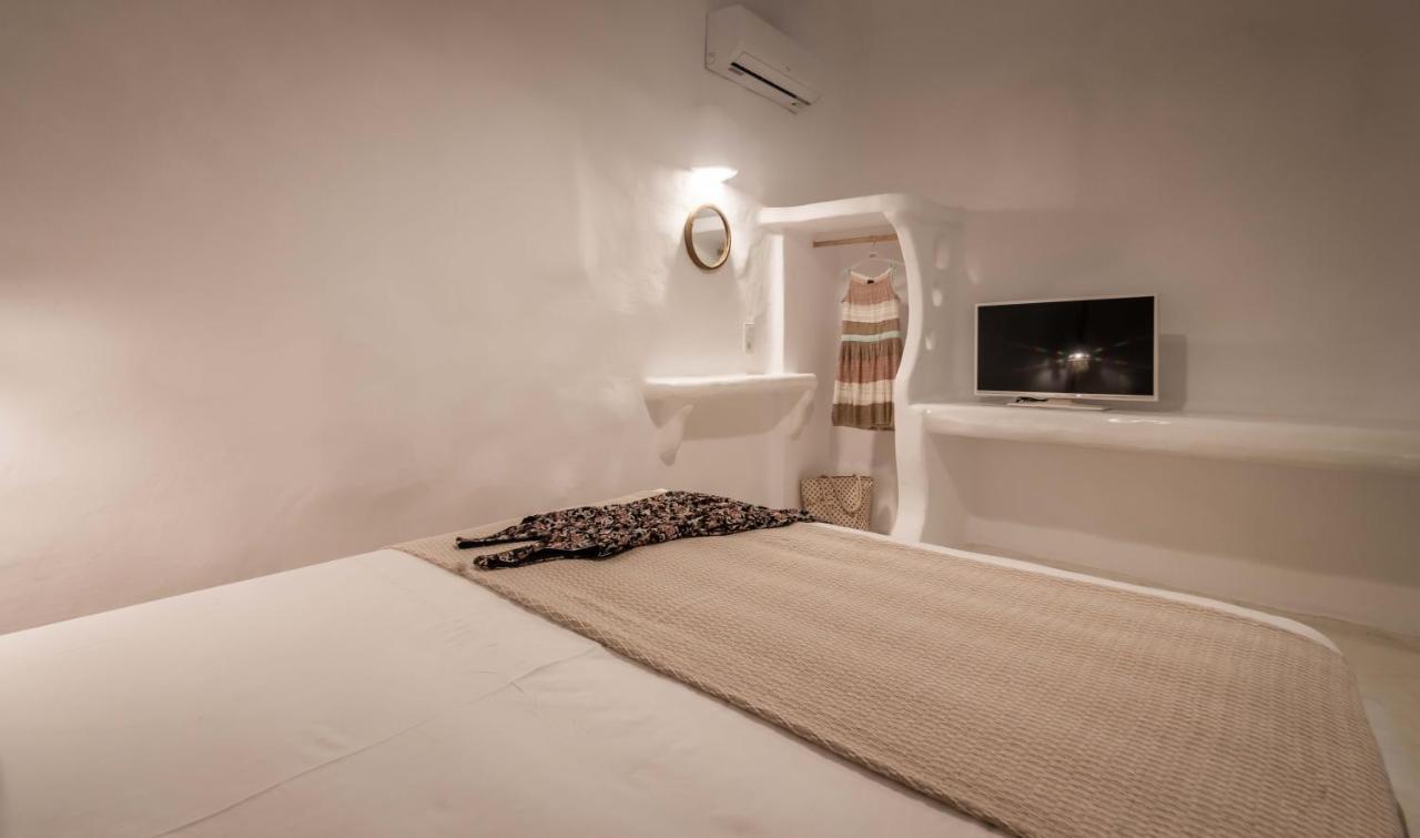 Petra Residence Mini Pool Spa 아다마스 외부 사진